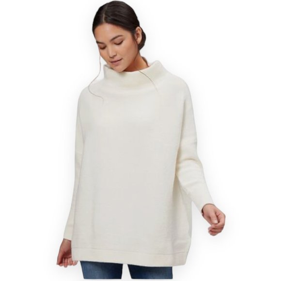 Nordstrom Tops - Nordstrom collection Cashmere crow neck long sleeves sweater size Medium